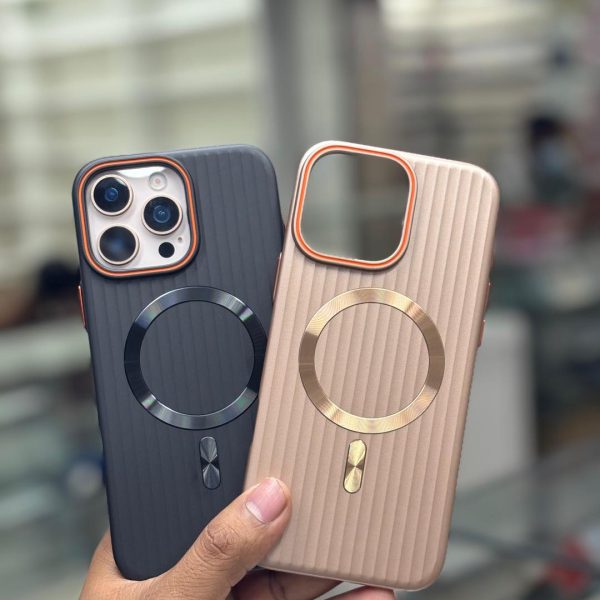 New Classy waves case with MagSafe support case available for iphone