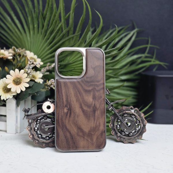 Pulaka wooden Design case available for iPhone 🔥
