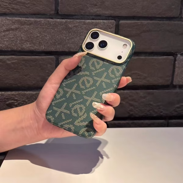 XLEVEL Magnate Cheers  Ultra slim Carbon design case with magsafe support for iPhone