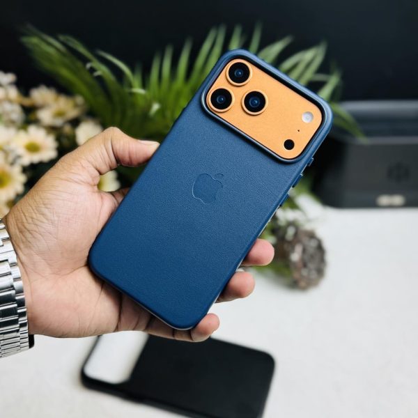 Apple Official Magsafe leather case with MagSafe animation support case available for iPhone 17 Pro,17 Pro max