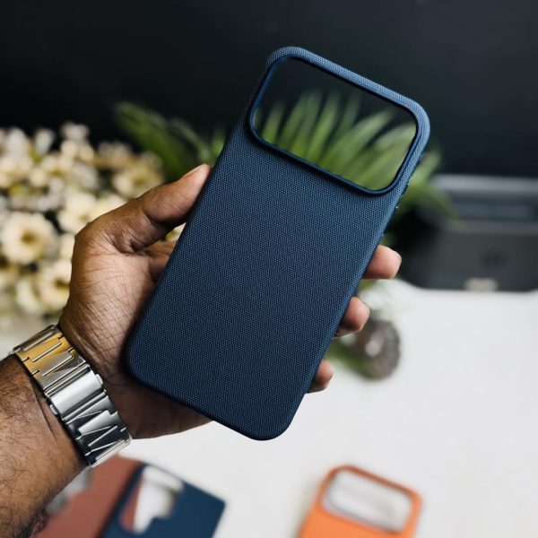 Rmbmax Techwoven case available with MagSafe support for iphone